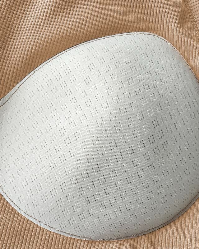 ⏰Letzter Tag 50 % Rabatt🍂Damen-Shirt mit U-Ausschnitt, integriertem BH, langen Ärmeln und Rippstrick Elegantes, figurbetontes Modell